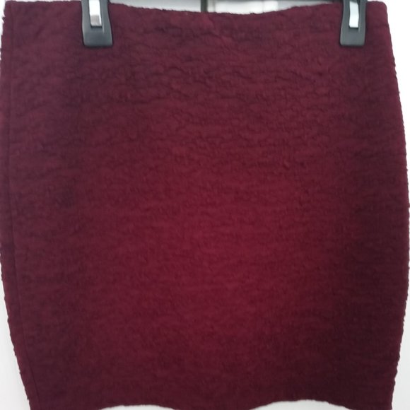 Skirt - Picture 2 of 5